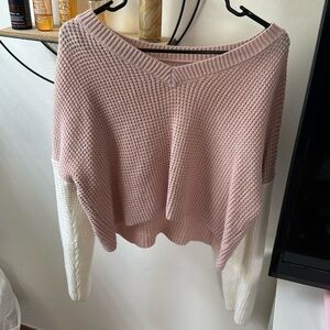 Cyte lightweight sweater size small
